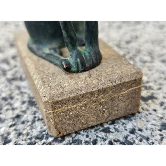 4.75" Sculpture "Little Bastet" Cast Metal on Stone - Picture 5 of 6